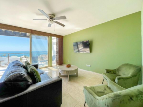 Quiet Cozy Getaway with Stunning Ocean View #508